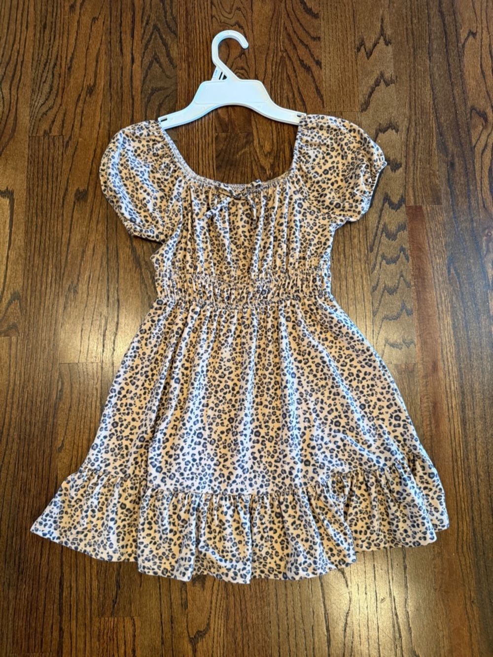Girls' Leopard Print Ruffle Hem Dress summer size 6/7 shirt sleeves NWOT tan